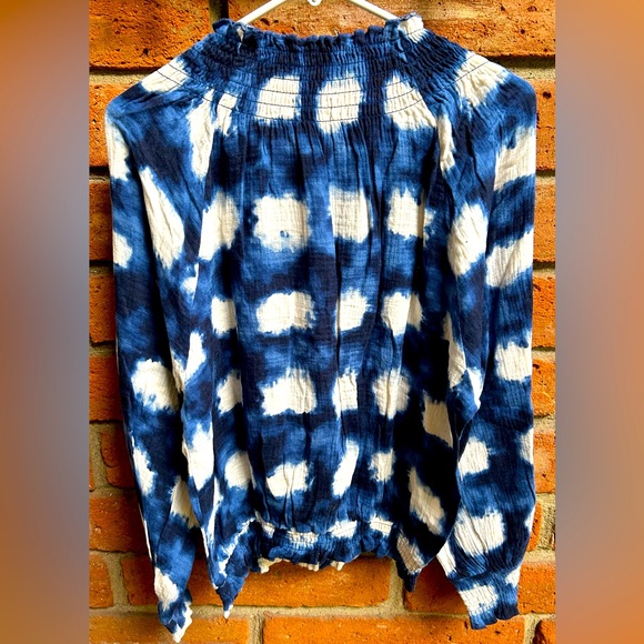 Pomelo Blue and White Tie Front Relaxed Blouse - Picture 3 of 4